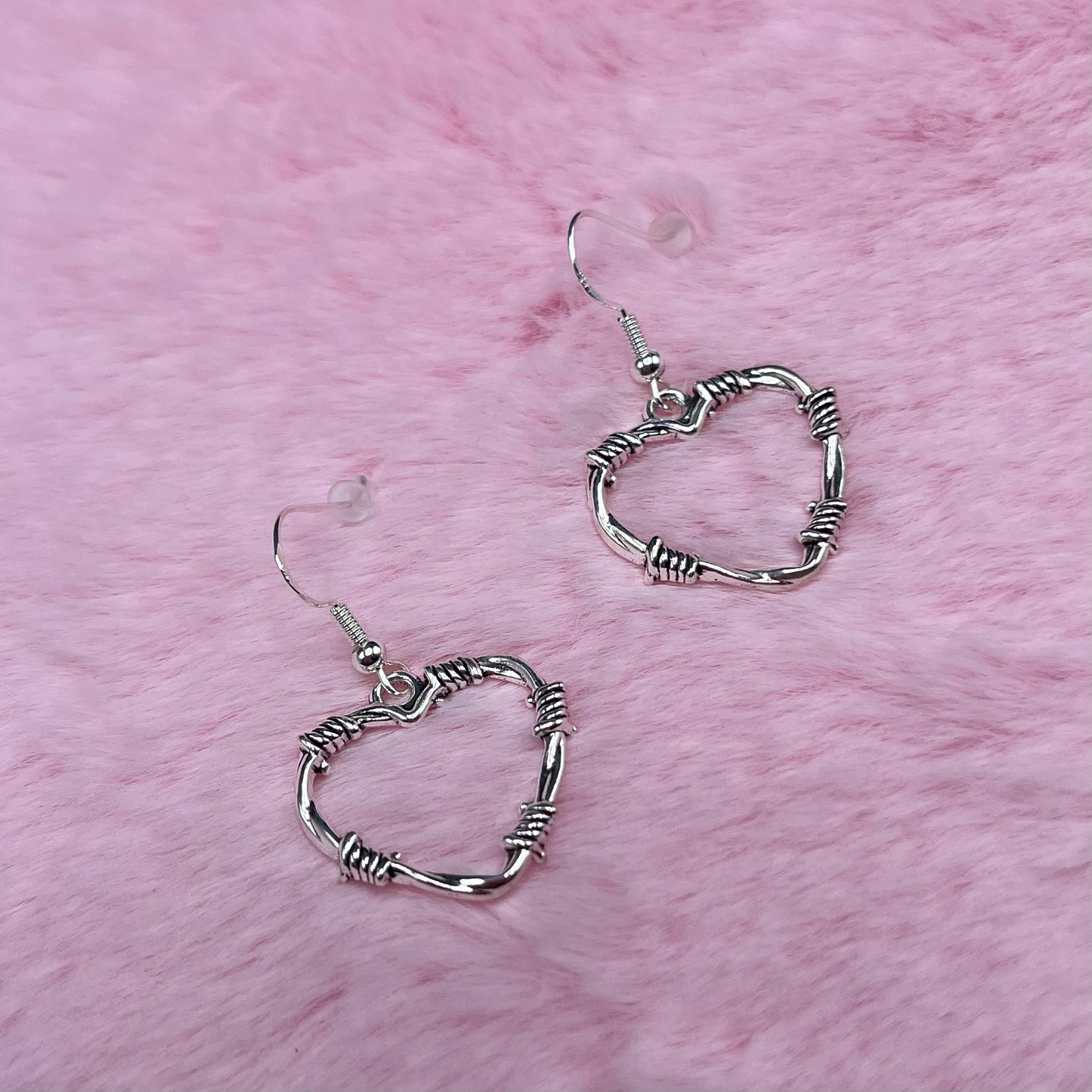 925 Sterling silver barbered wire Heart Earrings