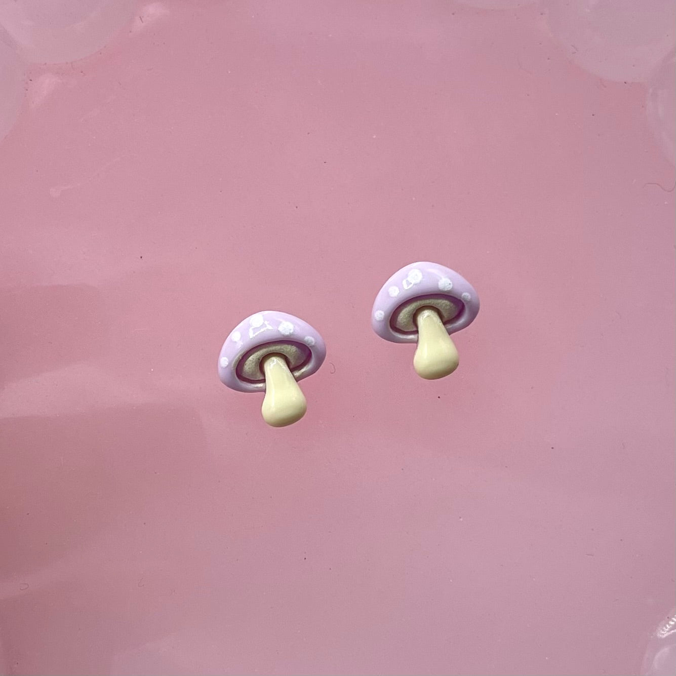 Stainless steel resin lilac mushroom stud earrings