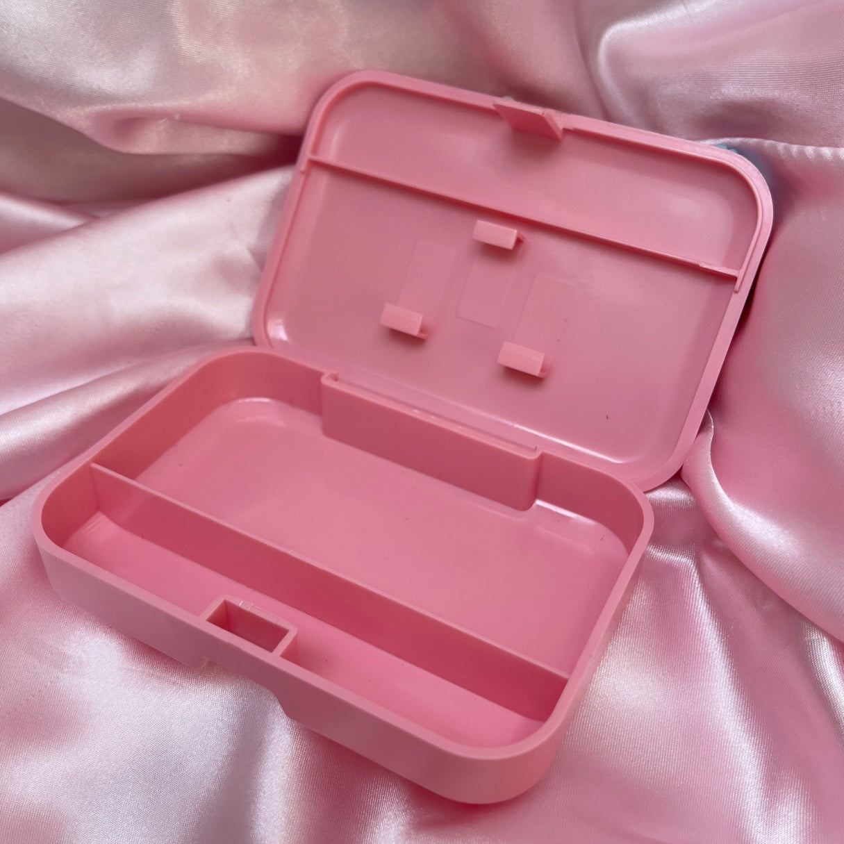 junk storage case