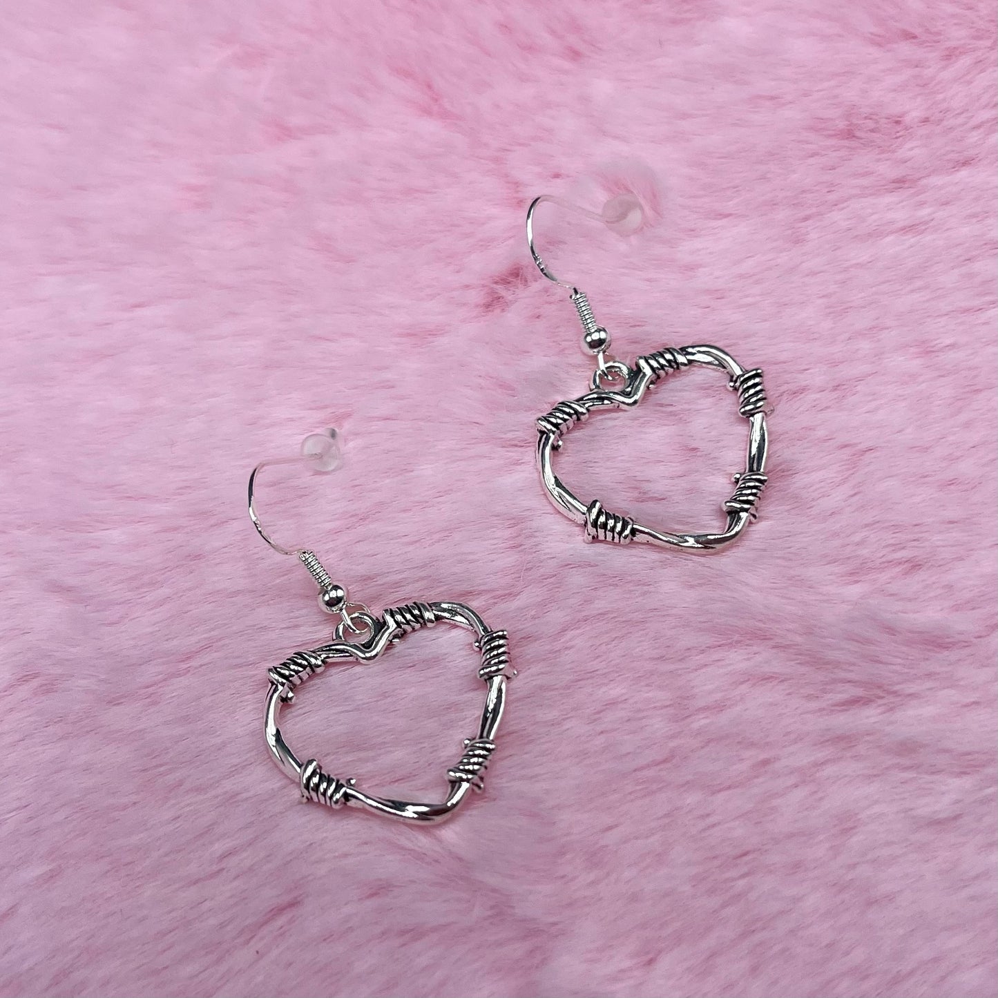 925 Sterling silver barbered wire Heart Earrings