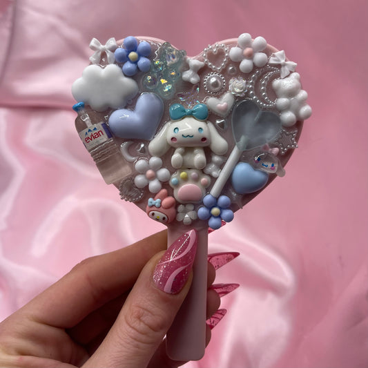 Handheld kawaii junk mirror