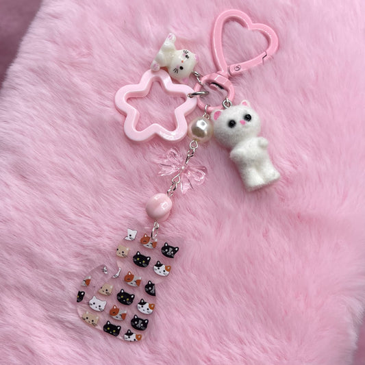 Kitty clip on bag charm pink aesthetic beaded bag accessories